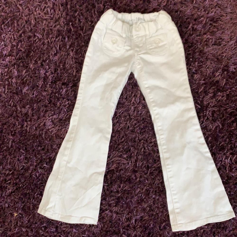 White gap denim jeans